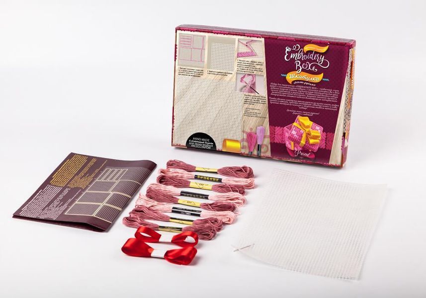 Набор для творчества "Шкатулка Embroidery Box" бисер и бусины ленты вышивка канва гладью Danko Toys Box-6 Box-6 фото