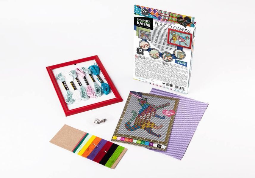 Вышивка на пластиковой канве с багетной рамкой Danko Toys Plastic Canvas: Кошка мулине набор для творчества Canvas-2 фото